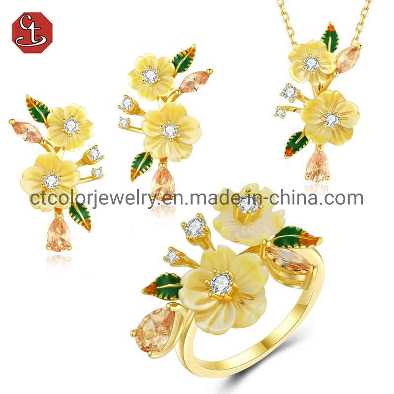 Fashion beautiful shell flower jewelry elegant gold flower zirconia ring for accessories